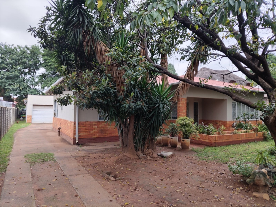 3 Bedroom Property for Sale in Oos Einde North West